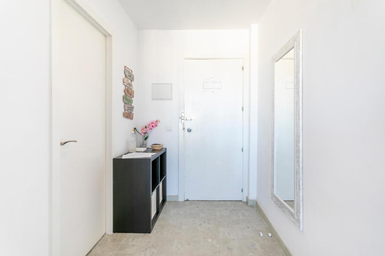 Beach Suite, City & Mountain View Alicante Exterior photo