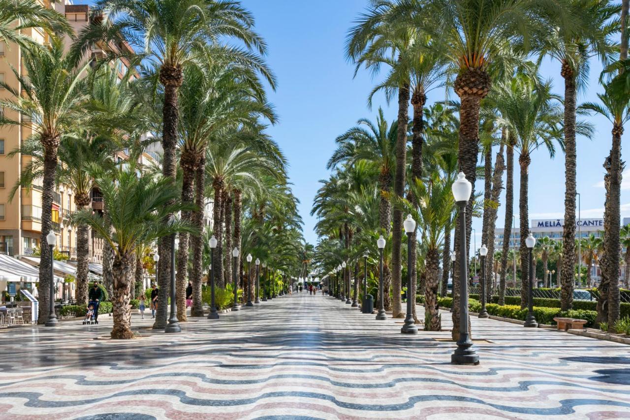 Beach Suite, City & Mountain View Alicante Exterior photo